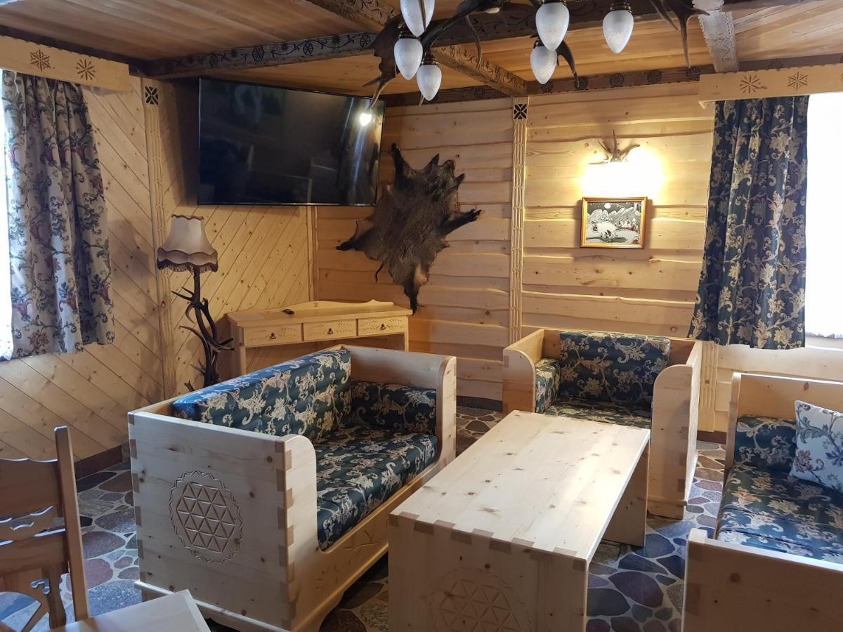 Restauracja Chata Góralska i Pokoje Gościnne. Ciechocinek Exterior foto