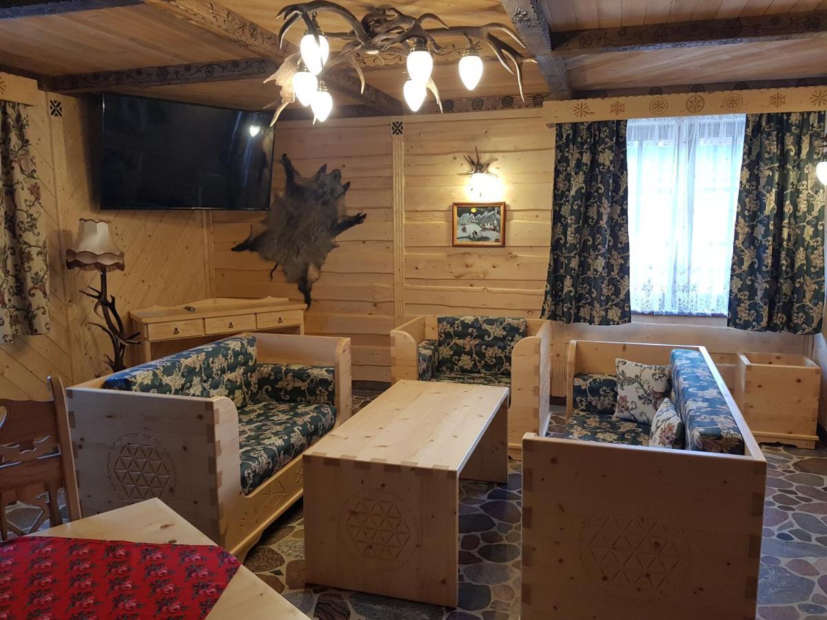 Restauracja Chata Góralska i Pokoje Gościnne. Ciechocinek Exterior foto
