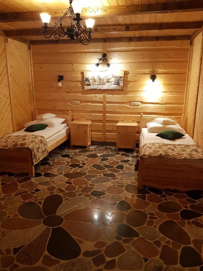 Restauracja Chata Góralska i Pokoje Gościnne. Ciechocinek Exterior foto