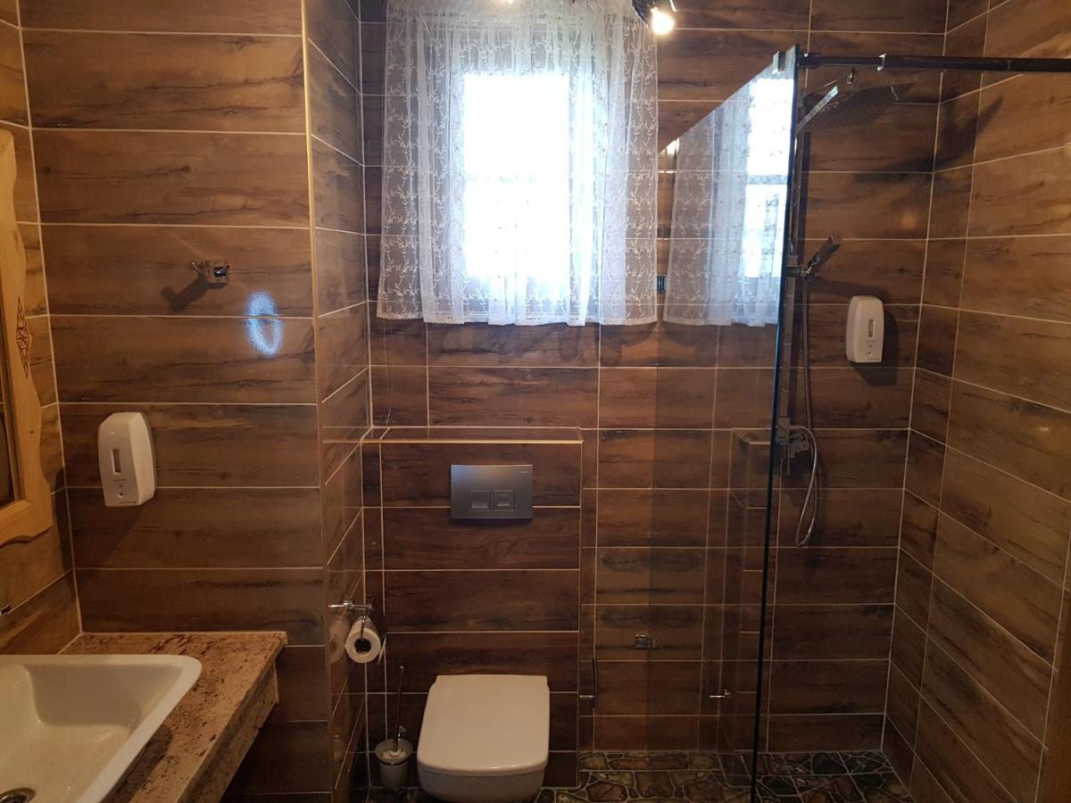 Restauracja Chata Góralska i Pokoje Gościnne. Ciechocinek Exterior foto