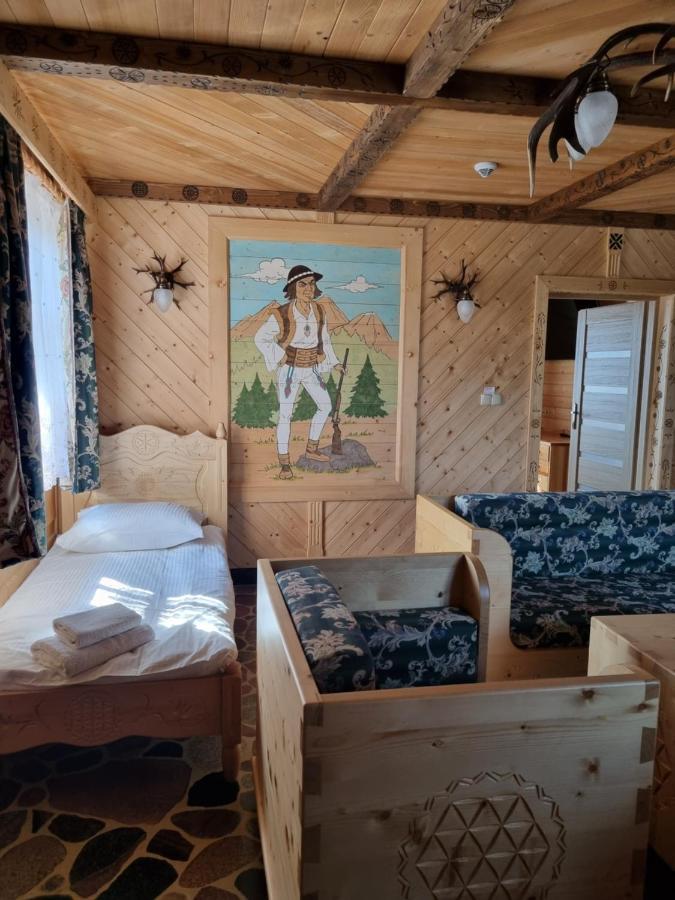 Restauracja Chata Góralska i Pokoje Gościnne. Ciechocinek Exterior foto