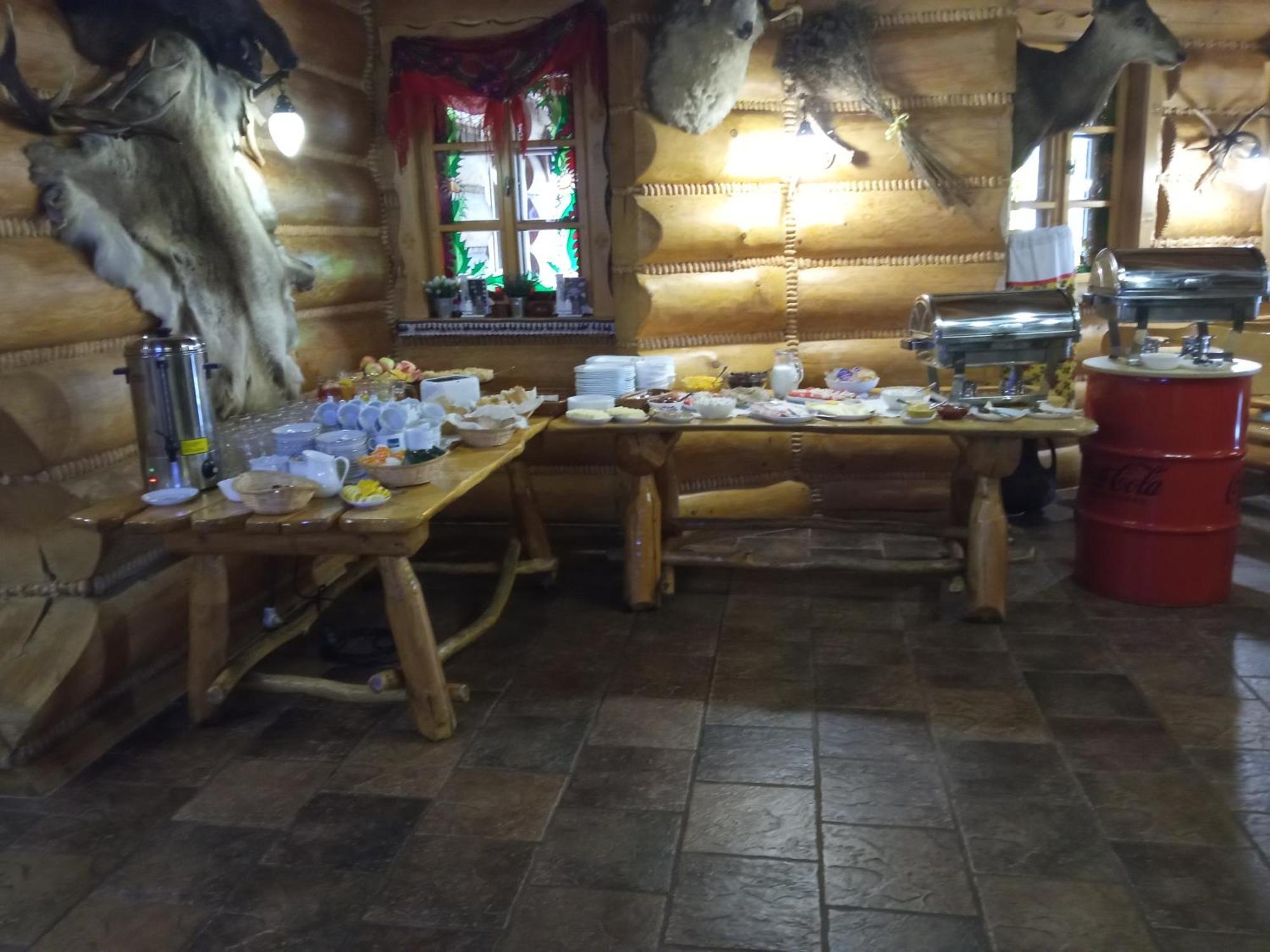 Restauracja Chata Góralska i Pokoje Gościnne. Ciechocinek Exterior foto