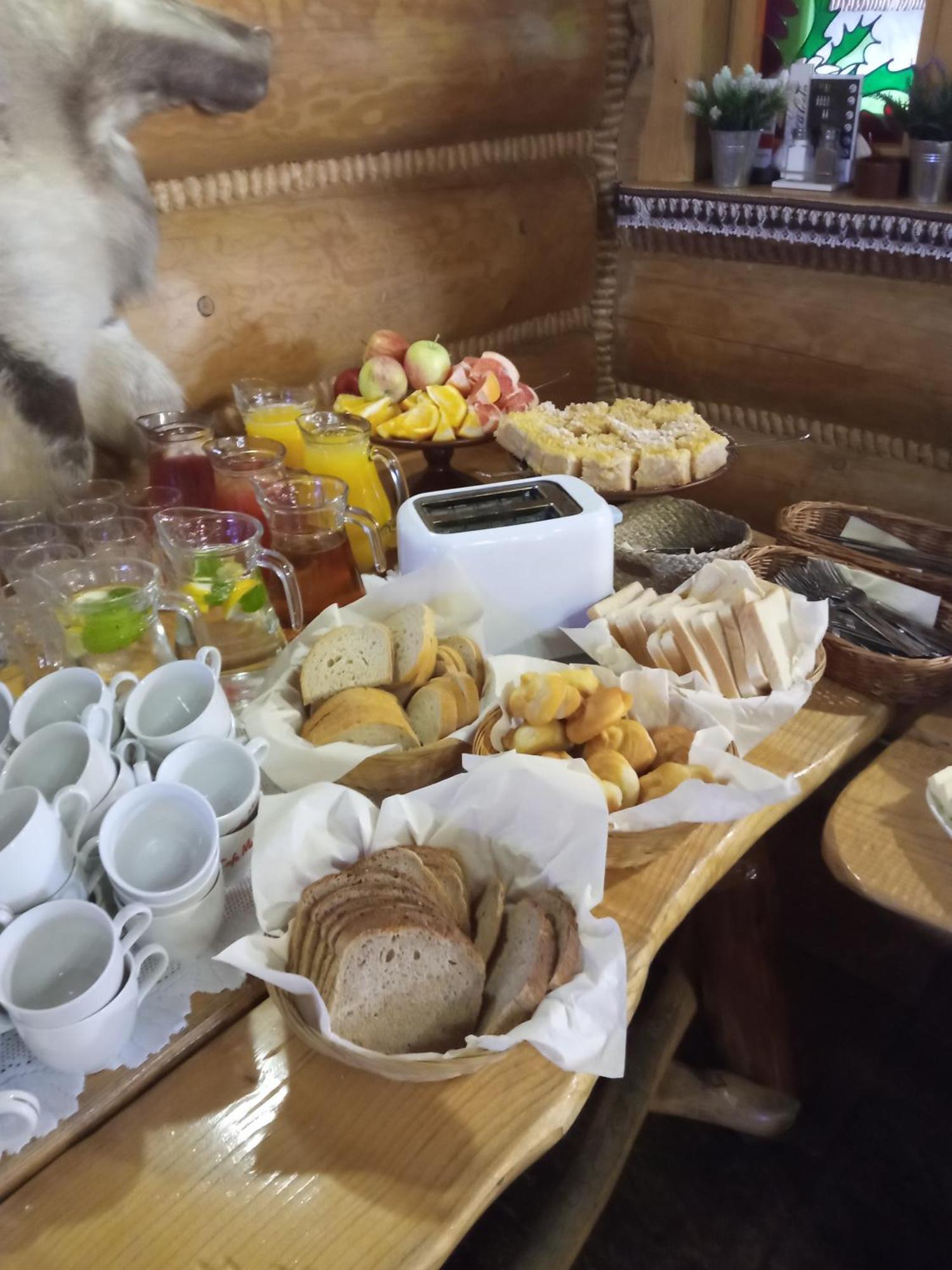 Restauracja Chata Góralska i Pokoje Gościnne. Ciechocinek Exterior foto